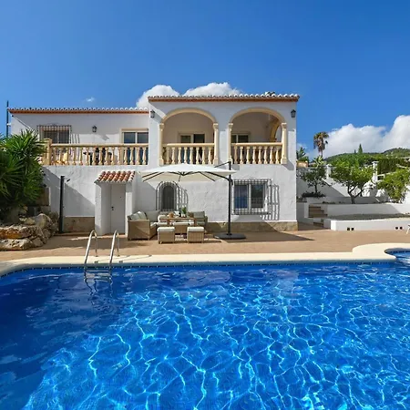 Casa Lulu Vila *